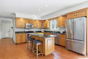 62 Forest St, Duxbury, MA 02332 - Photo 4