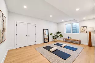 25 Kenyon St, Newton, MA 02465 - Photo 28