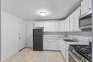 311 Pawtucket Blvd, Lowell, MA 01854 - Photo 8
