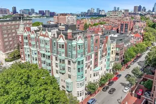4 Charlesgate E, Boston, MA 02215 - Photo 24