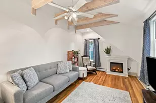 43 Hawkes St, Marblehead, MA 01945 - Photo 8
