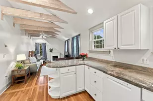 43 Hawkes St, Marblehead, MA 01945 - Photo 6