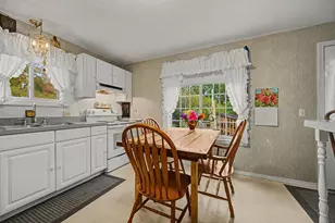 2 Karen Ln, Southampton, MA 01073 - Photo 6