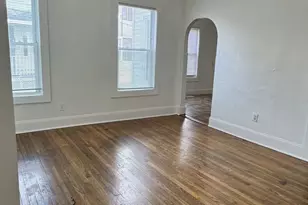 135 Chestnut St, Lynn, MA 01902 - Photo 2