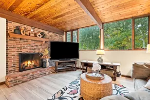 4 Stoney Brook Rd, Hopkinton, MA 01748 - Photo 16