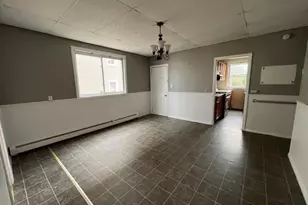 692 Penn St, Fall River, MA 02724 - Photo 6