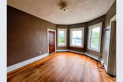 692 Penn St, Fall River, MA 02724 - Photo 16