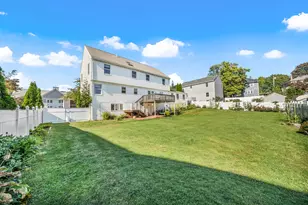 7 Dimock St, Danvers, MA 01923 - Photo 32