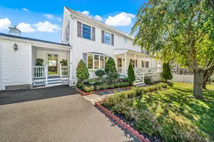 7 Dimock St, Danvers, MA 01923 - Photo 2