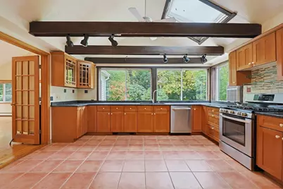 486 Belknap Rd, Framingham, MA 01701 - Photo 4