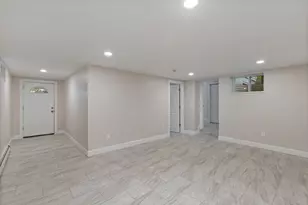 39 Forest St, Danvers, MA 01923 - Photo 22