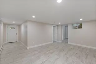 39 Forest St, Danvers, MA 01923 - Photo 16