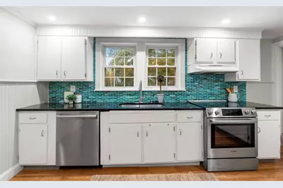 25 Chipman Road, Beverly, MA 01915 - Photo 10