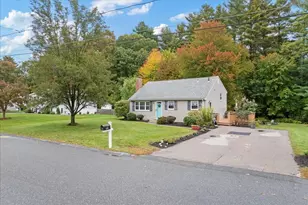 15 Parliament Dr, Franklin, MA 02038 - Photo 2