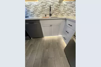 145 Essex Ave #308, Gloucester, MA 01930 - Photo 6
