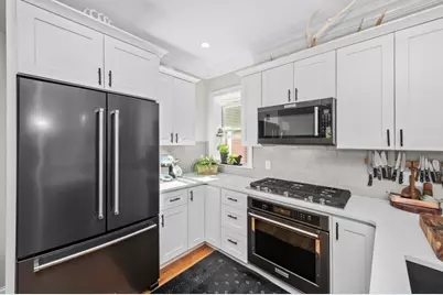 308 Bunker Hill St #2, Boston, MA 02129 - Photo 10