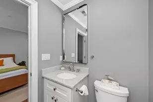 308 Bunker Hill St, Boston, MA 02129 - Photo 14