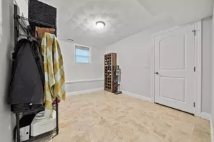 21 Orange St, Woburn, MA 01801 - Photo 28