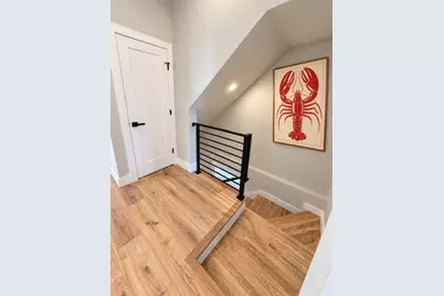 395 W Fourth, Boston, MA 02127 - Photo 8