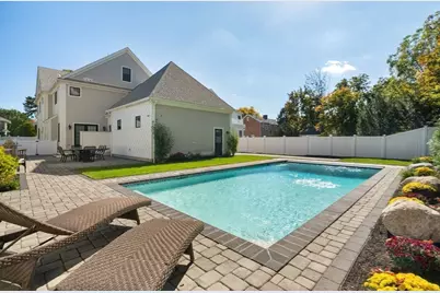 61 Warren St, Needham, MA 02492 - Photo 22