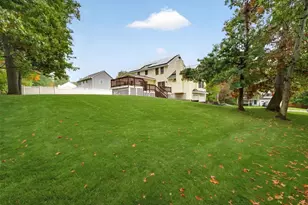16 Horseshoe Ln, Clinton, MA 01510 - Photo 30