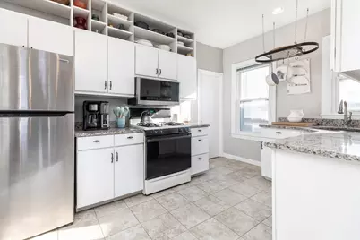 192 W Fifth St #2, Boston, MA 02127 - Photo 6