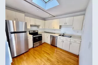 7 Thacher Court #3, Boston, MA 02113 - Photo 12