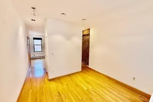 7 Thacher Ct, Boston, MA 02113 - Photo 8