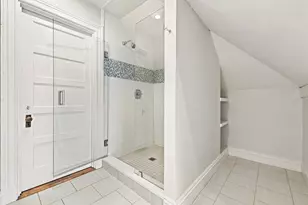40 Shornecliffe Rd, Newton, MA 02458 - Photo 20