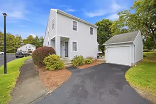 17 Curry Ln, Chicopee, MA 01022 - Photo 4