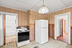 17 Nursery St, Salem, MA 01970 - Photo 10