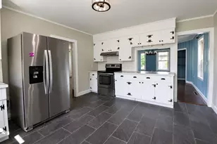 899 S Franklin, Holbrook, MA 02343 - Photo 8