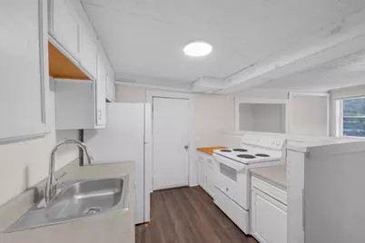 97 Pleasant St, Ware, MA 01082 - Photo 26