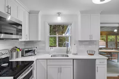 7 Garrison Dr, Plainville, MA 02762 - Photo 8