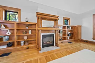 945 Beacon St, Newton, MA 02459 - Photo 12