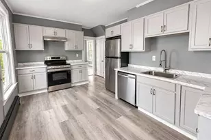 986 Main St, Clinton, MA 01510 - Photo 2