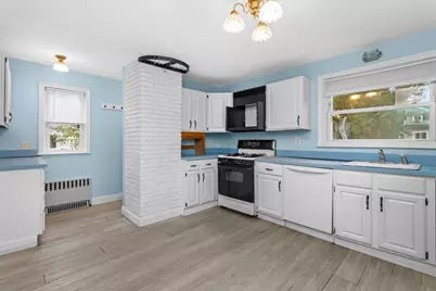 5 Everett St, Boston, MA 02122 - Photo 8
