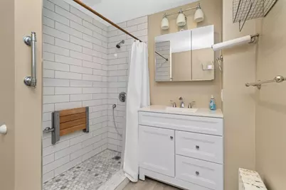 5 Everett St, Boston, MA 02122 - Photo 10