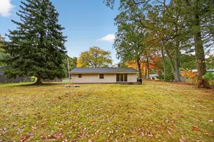 24 Raleigh Rd, Framingham, MA 01701 - Photo 6
