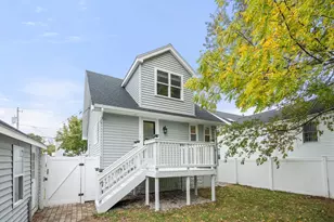 63 Willow Ave, Quincy, MA 02170 - Photo 28