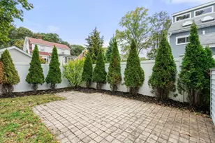 63 Willow Ave, Quincy, MA 02170 - Photo 30
