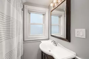 63 Willow Ave, Quincy, MA 02170 - Photo 14