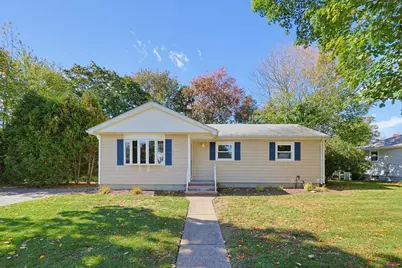 51 Robin, Somerset, MA 02726 - Photo 2
