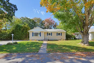 51 Robin, Somerset, MA 02726 - Photo 6
