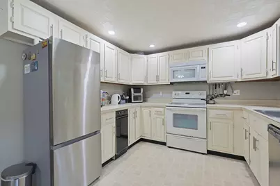 14 Anderson Way #14, Malden, MA 02148 - Photo 4