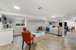 54 Pleasant St, Medford, MA 02155 - Photo 34