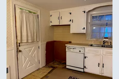107 Spring St, Wakefield, MA 01880 - Photo 10
