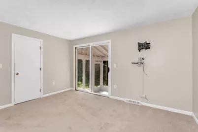 98 Miller St, Franklin, MA 02038 - Photo 18