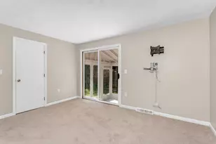 98 Miller St, Franklin, MA 02038 - Photo 18