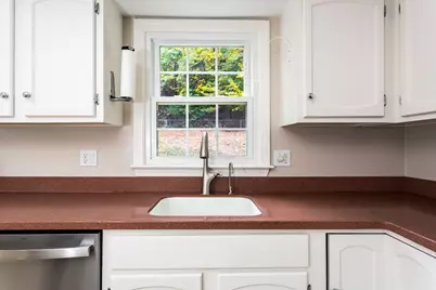 98 Miller St, Franklin, MA 02038 - Photo 14